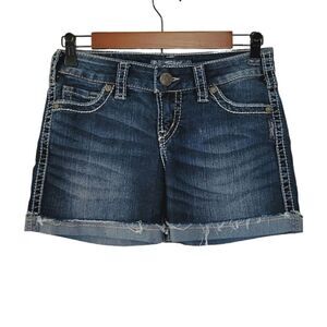Silver Jean Co Mckenzie Short Embroidered Wiskered Raw Hem Denim Shorts Size W27